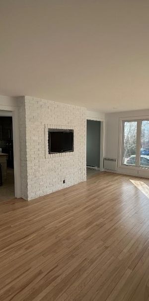 Logement à louer 5 chambres à coucher - Photo 1