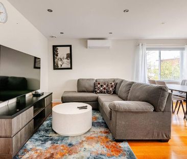 Superbe Appartement 4 1/2 à louer - semi meublé - Photo 2