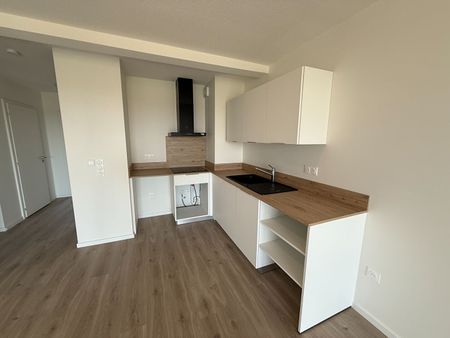 Location Appartement 3 pièces 66m² HAGUENAU 67500 - Photo 3