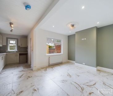 19 Mount Merrion Drive, Belfast, BT6 0FX - Photo 2