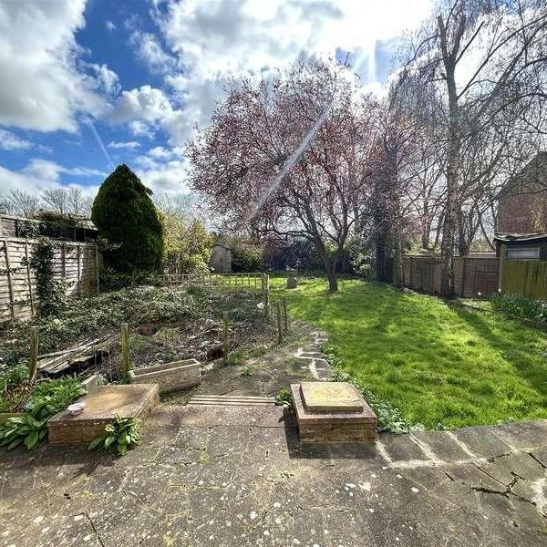 Hart Road, CM17 - Photo 1