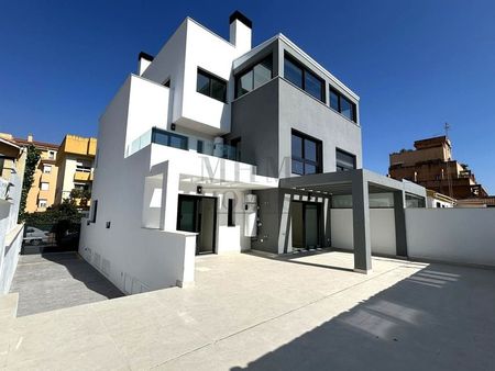 Alquiler de piso en Calle Cartucherita - Photo 2