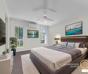 Lowset family home only a short stroll away from Daybreak park! - Photo 4