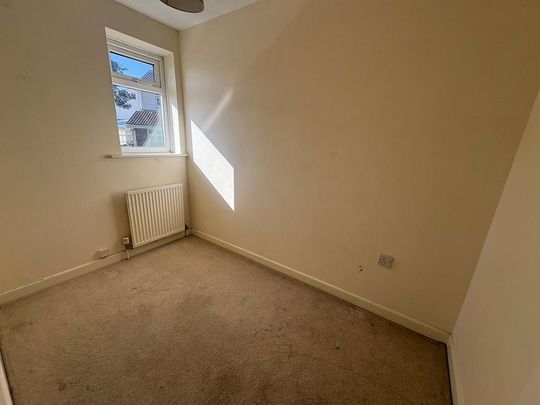 2 bedroom end of terrace house to rent - Photo 1