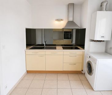 Location Appartement 5 pièces 103m² LYON 3ème - Photo 1