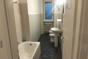 Bilocale in Corso Taranto, Torino