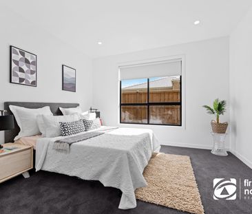 Luxurious Living at its Finest in Alamora Estate - - Photo 5