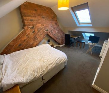 1 bedroom in a house share to rent - Photo 1