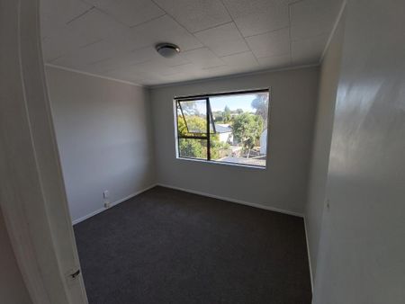 7 Unit 2 Albertson Place, Manurewa - Photo 5