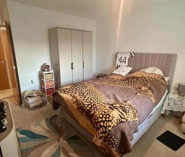 2 bedroom retirement property to rent - Photo 4