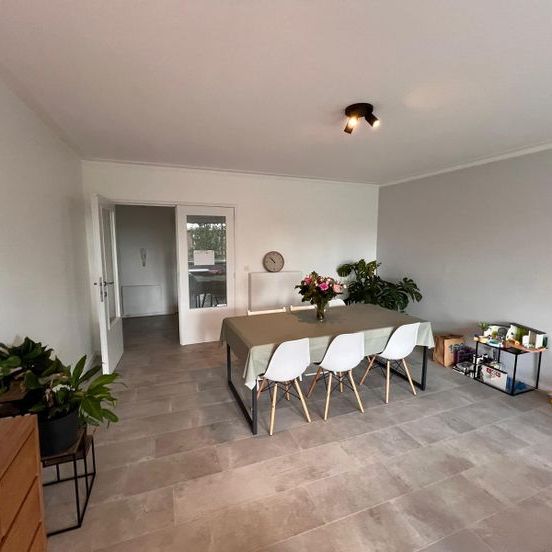 Appartement te huur - Photo 1