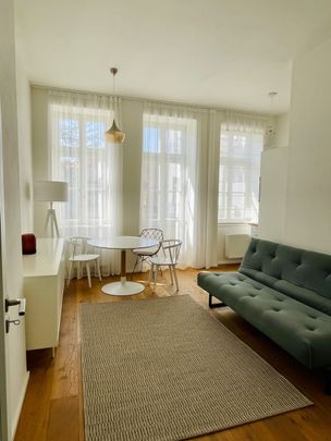 Pronájem bytu 2+kk • 55 m² bez realitkyPeckova, Praha - Karlín - Photo 1