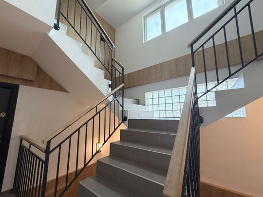 Închiriază Apartament 3 camere Strada Erou Iancu Nicolae - Photo 1