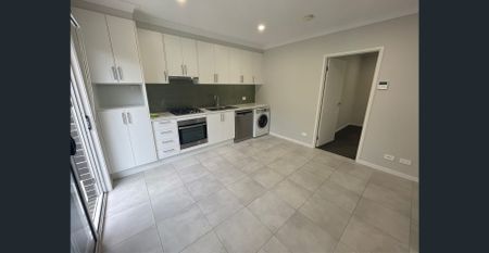 Self Contained Granny Flat with separate access. - Photo 3