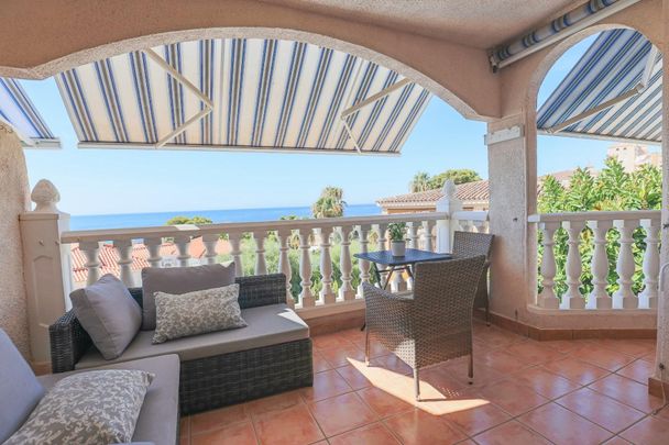 Apartamento de alquiler en Avenida de Tabarca, Calas Santa Pola Este - Photo 1