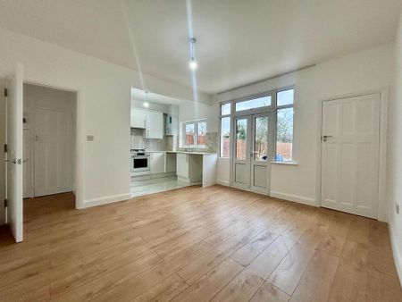 3 bedroom terraced house to rent - Photo 4