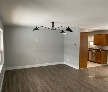 For Lease - 160 Toronto Street Unit# Main, Barrie, Ontario - Photo 2