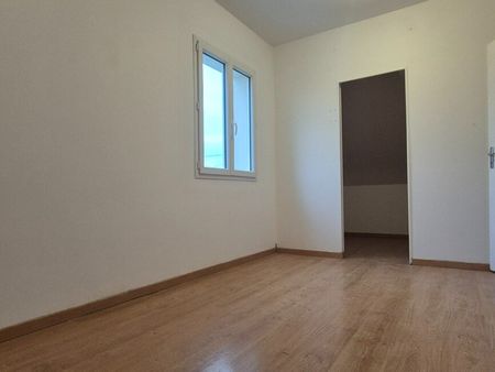 A louer ! Maison 4 chambres à 10 minutes de Bernay - Photo 2