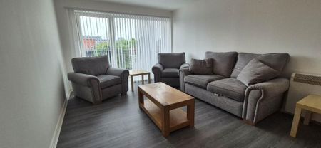 2 bedroom flat to rent - Photo 2
