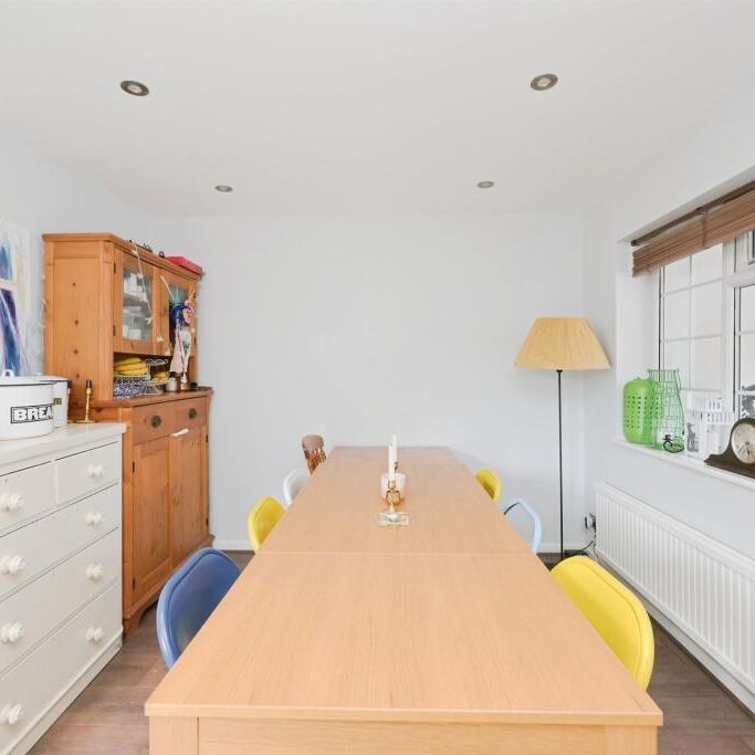 Park View, Hoddesdon - Photo 1