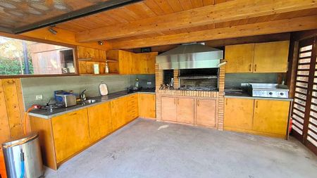 5 bedroom luxury Villa for rent in Gavà, Spain - Photo 4