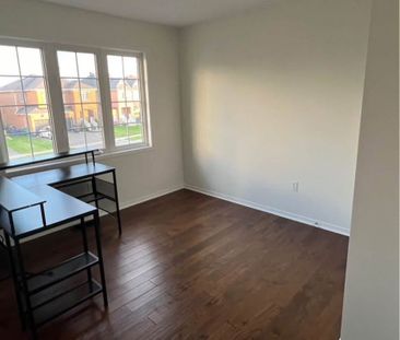 For Lease - 97 Crown Victoria Drive Unit# Upper, Brampton, Ontario - Photo 3