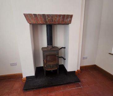 3 bedroom detached house to rent - Photo 2