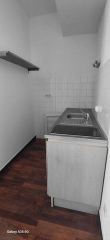 Location Appartement 1 pièce 36m² ANGERS 49100 - Photo 2