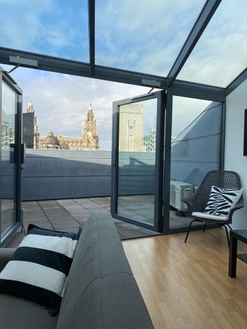 2 Bed Flat, Mann Island, L3 - Photo 3