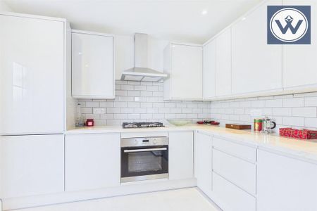 3 bedroom detached house to rent - Photo 3