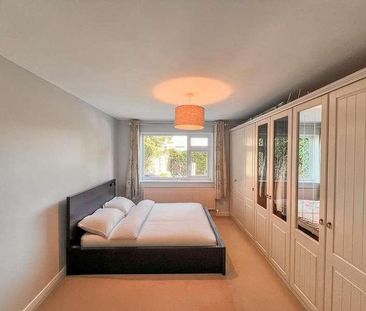 Colyer Close, Digswell, Welwyn, AL6 - Photo 4