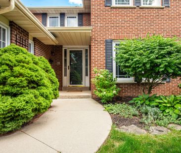 For Lease - 1020 Roxborough Drive, Oakville, Ontario - Photo 5