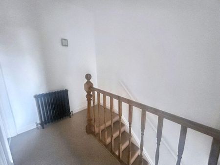 2 bed upper flat to rent in NE26 - Photo 5