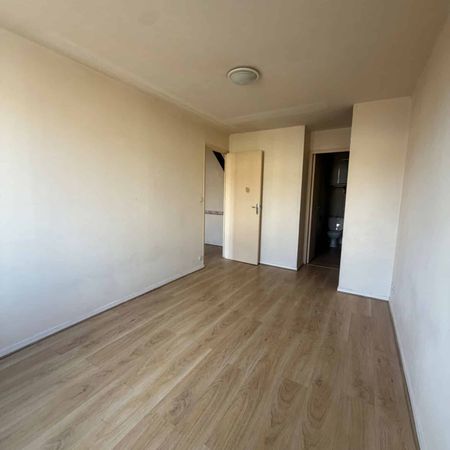 T2 de 33 m² – Place des Carmes – LOCATION – LIMOGES – BEGIP - Photo 3