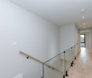 For Lease - 90 Twelfth Street Unit# Upstairs, Toronto, Ontario - Photo 6