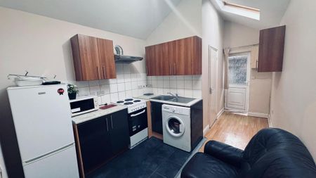 Studio to rent - Photo 5