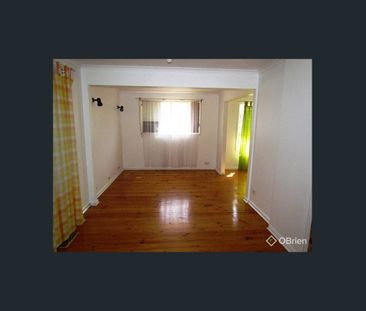 Great Home in the Heart of Melton! - Photo 3