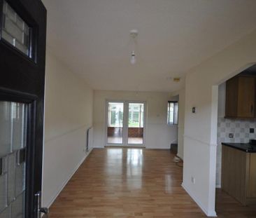 2 bedroom terraced house to rent - Photo 3