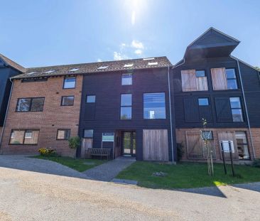 Hawarden Place, Canterbury Road, Wingham, CT3 1EW - Photo 4