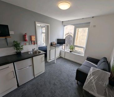 1 bedroom apartment to rent - Photo 3