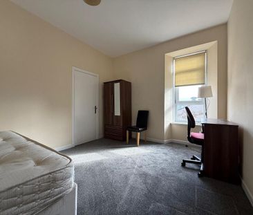3 bedroom house of multiple occupation to rent - Photo 4