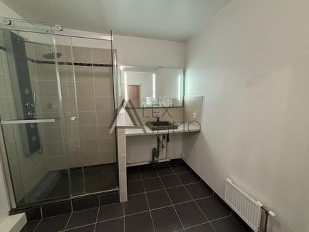 Location Appartement 2 pièces 38m² MARSEILLE 12ème - Photo 4
