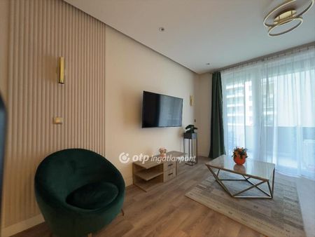 Kiadó újszerű állapotú lakás - Budapest VIII. kerület - Photo 2