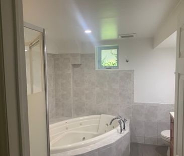 For Lease - 151 Goulding Avenue Unit# Lower Unit, Toronto, Ontario - Photo 2