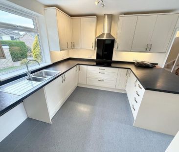 4 bedroom link detached house to rent - Photo 6