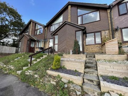 Truro, Truro, TR1 - Photo 4