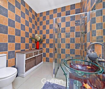 Spacious Family Duplex with Modern Comfort in Ermington - Photo 4