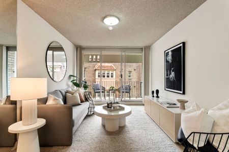 Lifestyle sanctuary in landmark 'Bayview' building - Photo 2