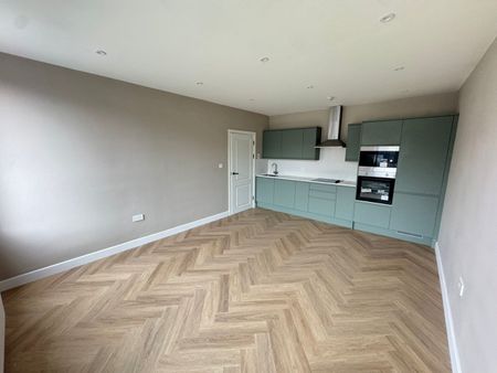 3 Bed Flat, High Road, N12 - Photo 5