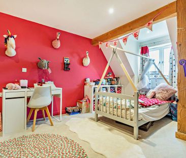 4 bedroom detached house to rent - Photo 4